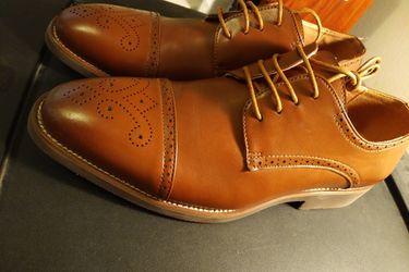 Golaiman dress shoes