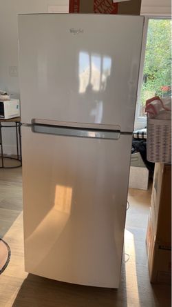 Whirlpool top freezer refrigerator