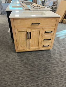 36” Bathroom vanity in wood color