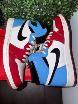 Air Jordan 1 Retro High OG “Fearless UNC Chicago