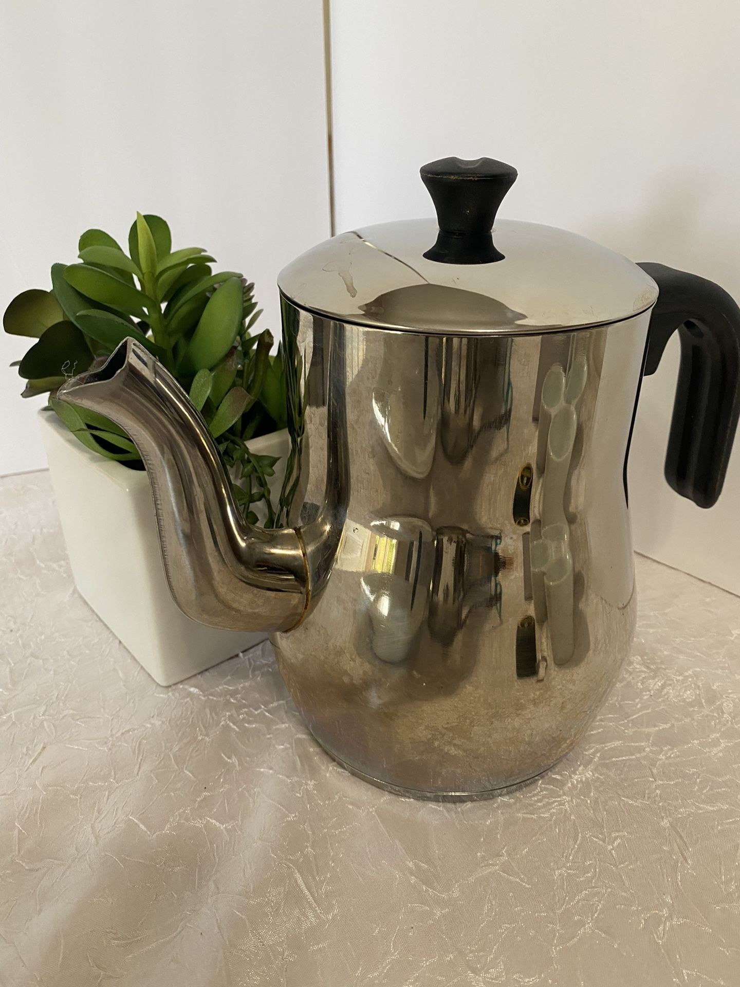 Imperial 18/10 Stainless Steel Tea Pot 7” Tall 