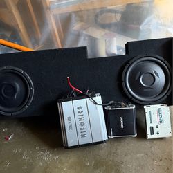 GMC Sierra Silverado sound system 2 12s with amps