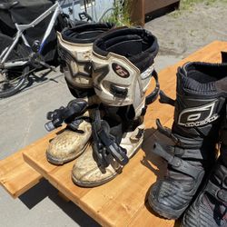Moto Boots 