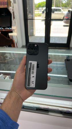iPhone 16 Pro Max 256GB (Unlocked)