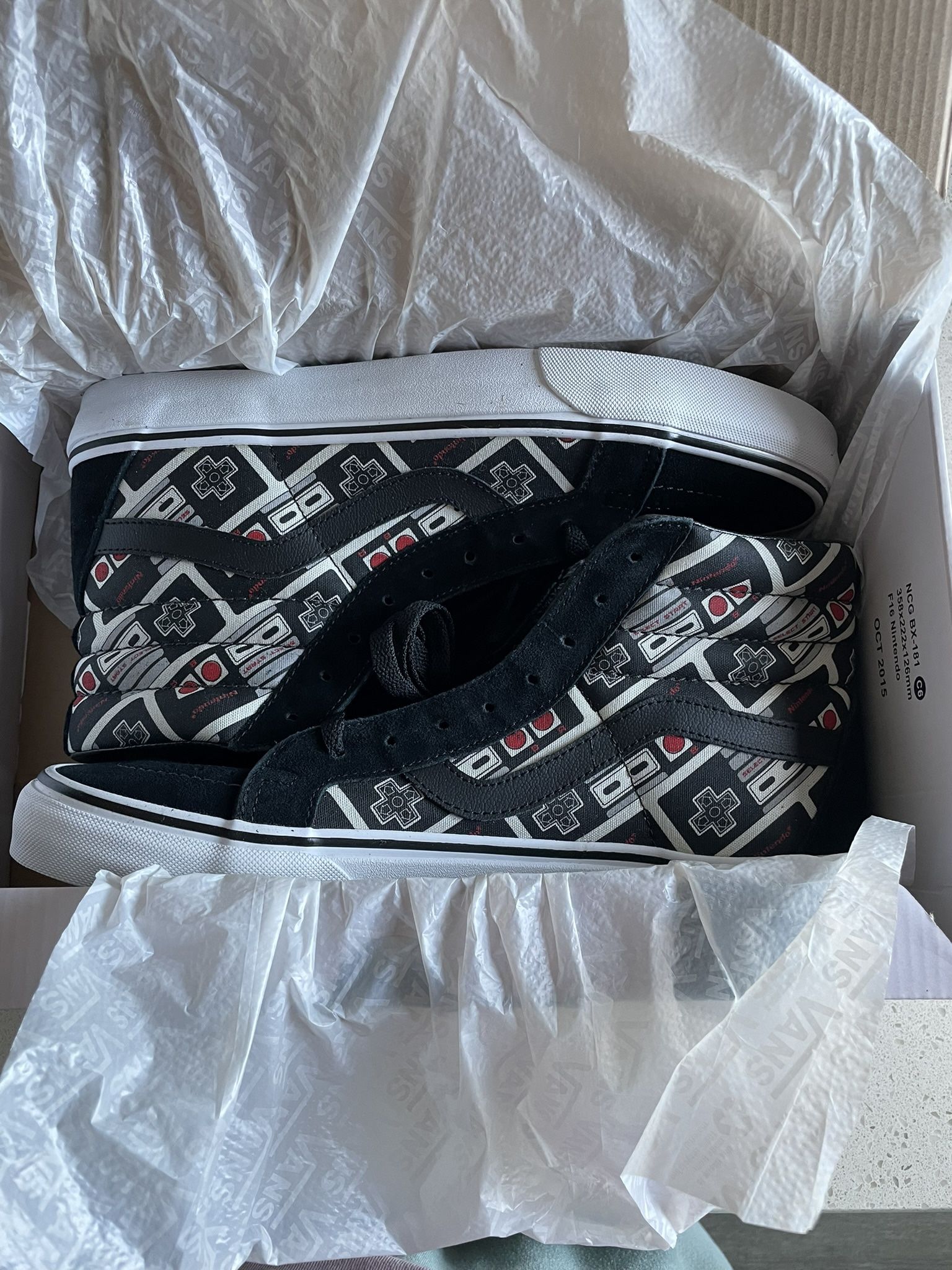 Vans Sk8 Hi Nintendo 