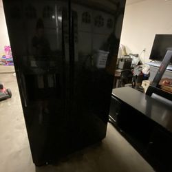 Kenmoore French Door Refrigerator 