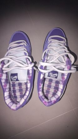 Size 11 purple lobster dunks