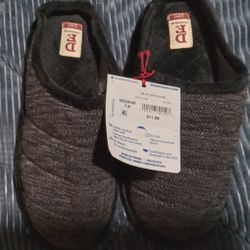 Boys Size 7/8 Bedroom Sippers 