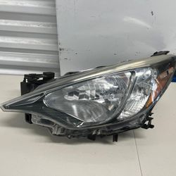 2016 2017 2018 2019 2020 Toyota Yaris Front Left Driver LH Halogen Headlight OEM 