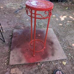 Small Red Metal Plant Stand 