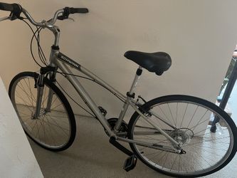 Schwinn Men’s Voyager 2 700c Bicycle