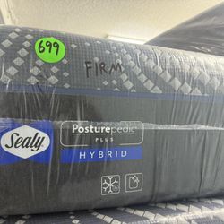 TWIN XL SEALY POSTUREPEDIC HYBRID (FIRM) MATTRESS & BOX SPRING BED SET