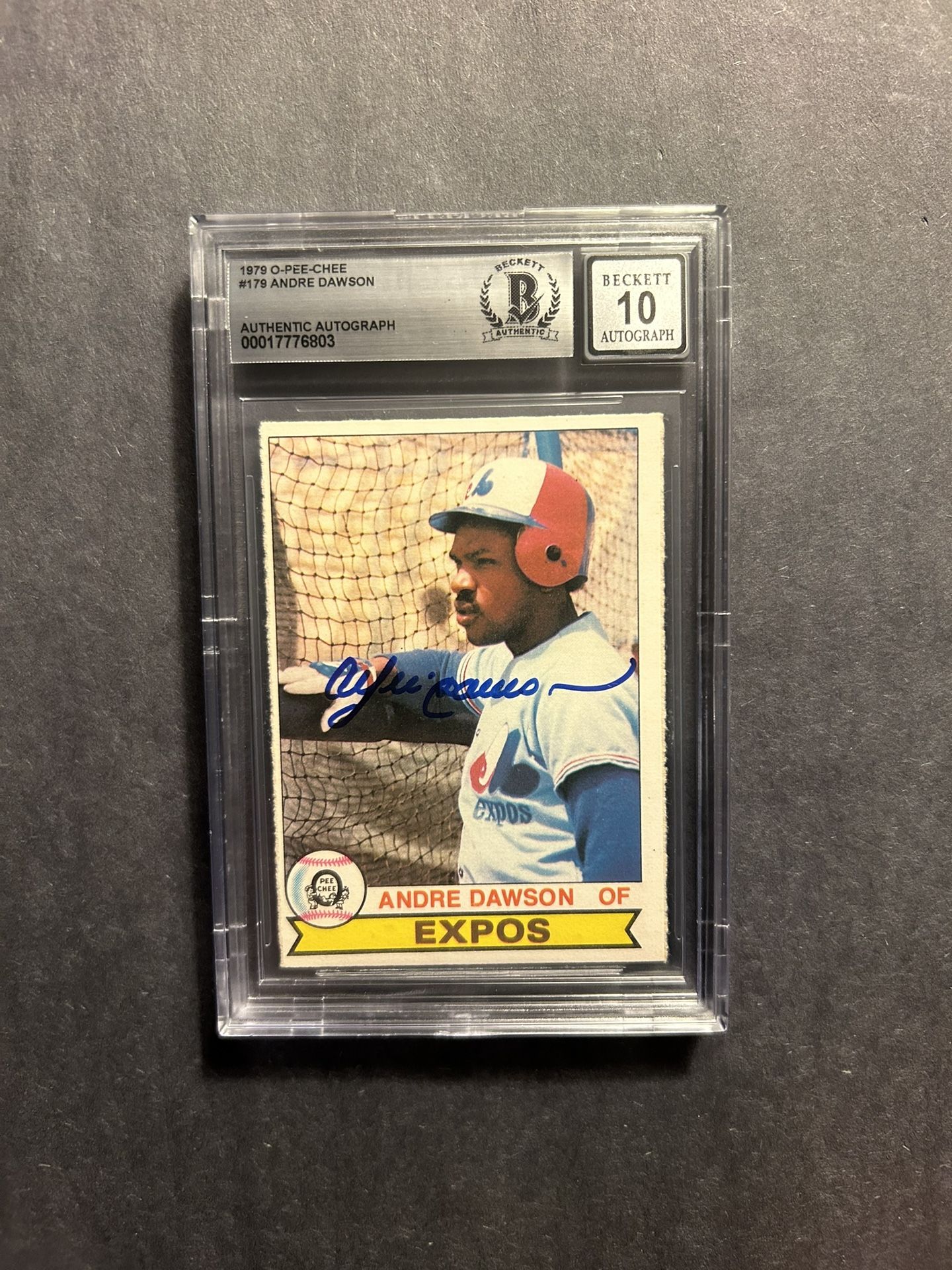 Vintage 1979 O-Pee-Chee Andre Dawson signed.Beckett Authenticated "10" Autograph. Negotiable
