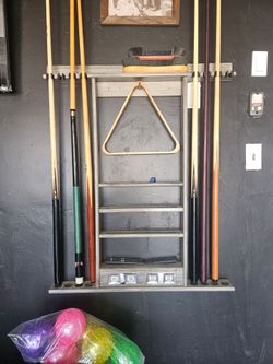 Pool table