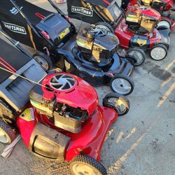 Lawn Mower CRAFTSMAN WITH YR GARANTY 