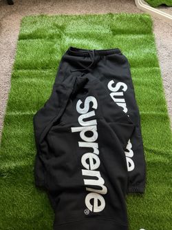 Supreme sweatsuit