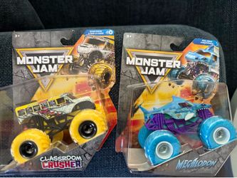Monster jam 1:64 series 46 classroom crusher and megalodon pixel