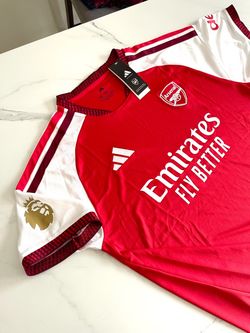 Arsenal Jerseys all sizes available 60$