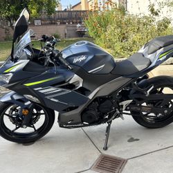 2022 Ninja 400 ABS