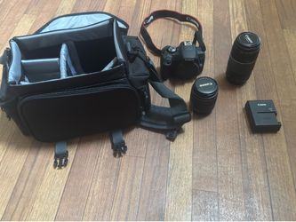 Canon EOS Rebel T7 w/lens kit and bag/satchel