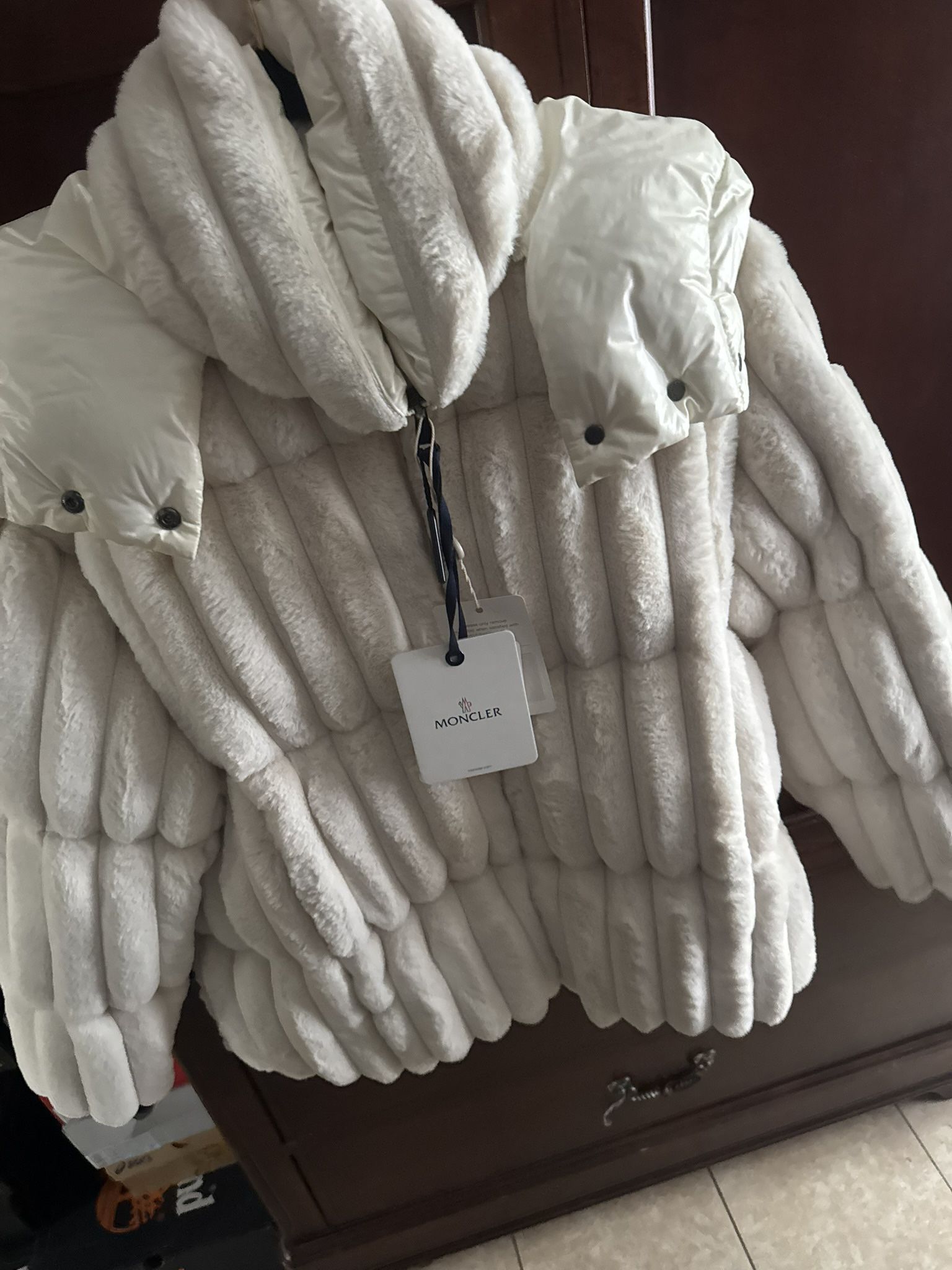 MONCLER WOMEN JACKET