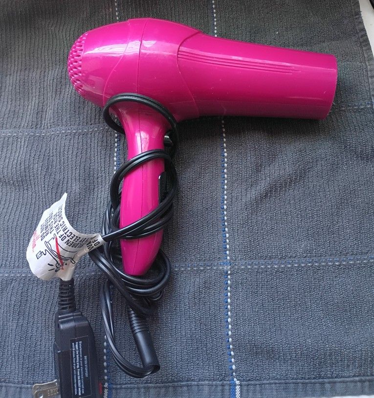 PINK!! Lol Hair Dryer