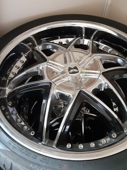 5 lugs Universal 20 inch almost brand new tires