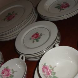 Vintage Manor Rose Dinnerset 