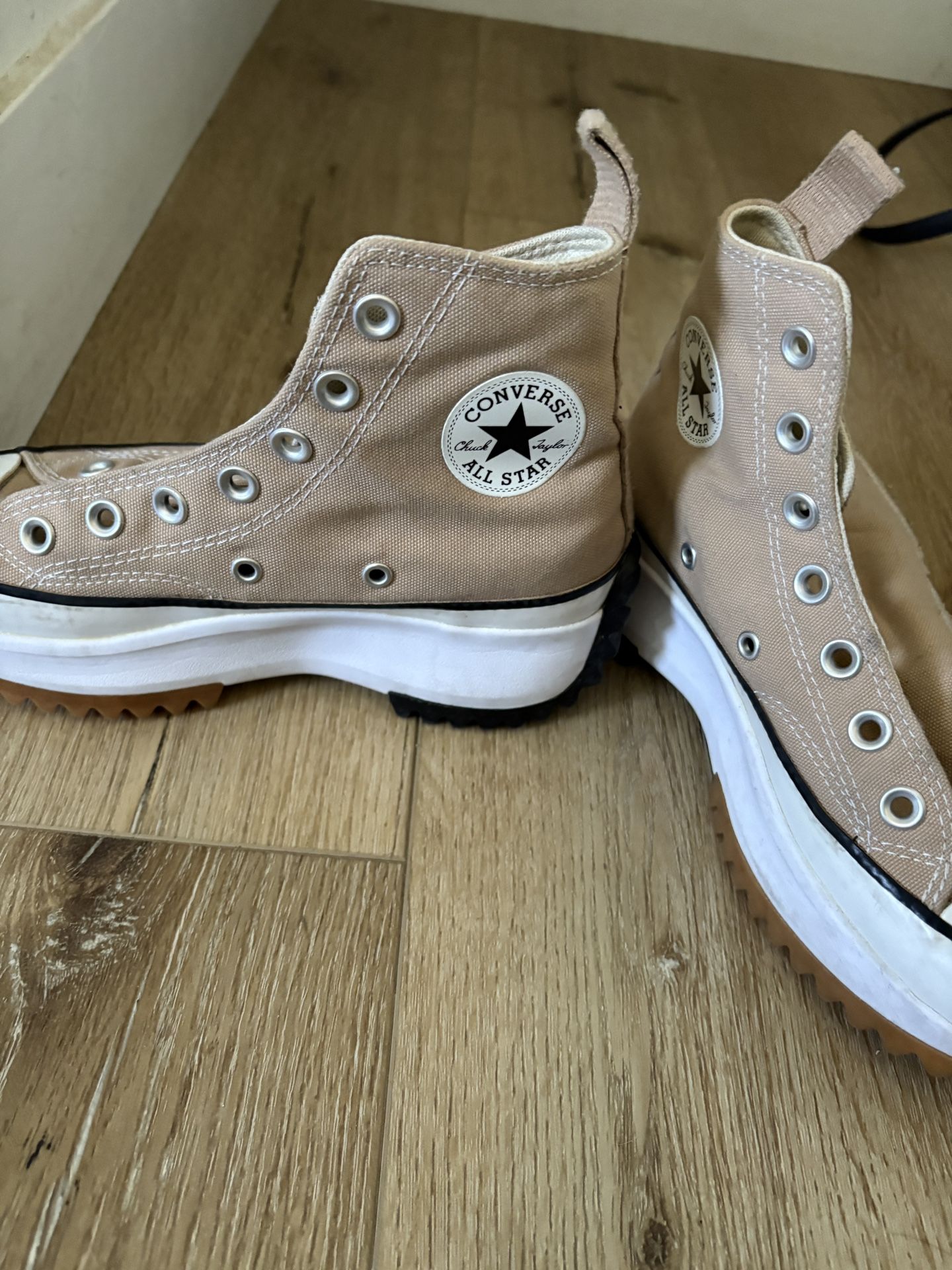 Size 5 Converse