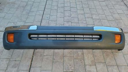 2000 Toyota Tacoma Front Bumper OEM with Brackets
