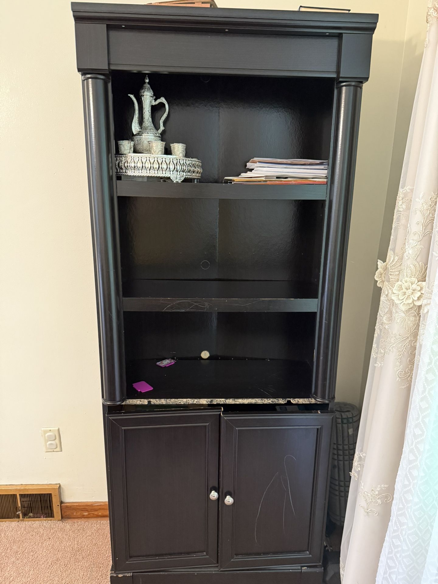 Bookshelves , Pick Up 