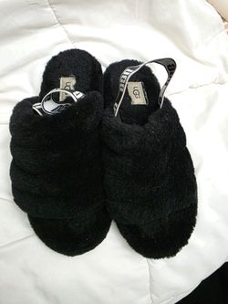 Uggs slippers