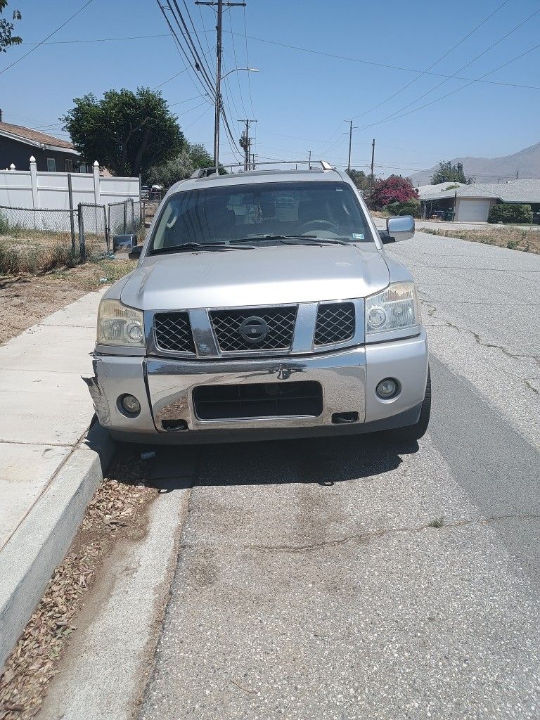 2005 Nissan Armada