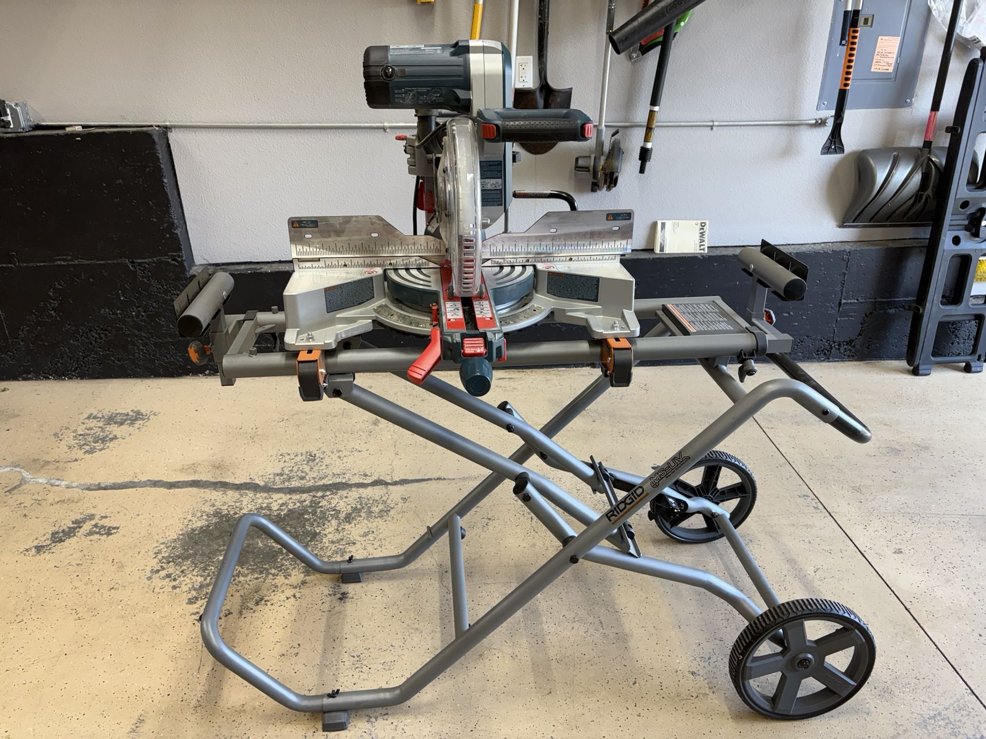 Bosch 10” Miter Saw & Stand