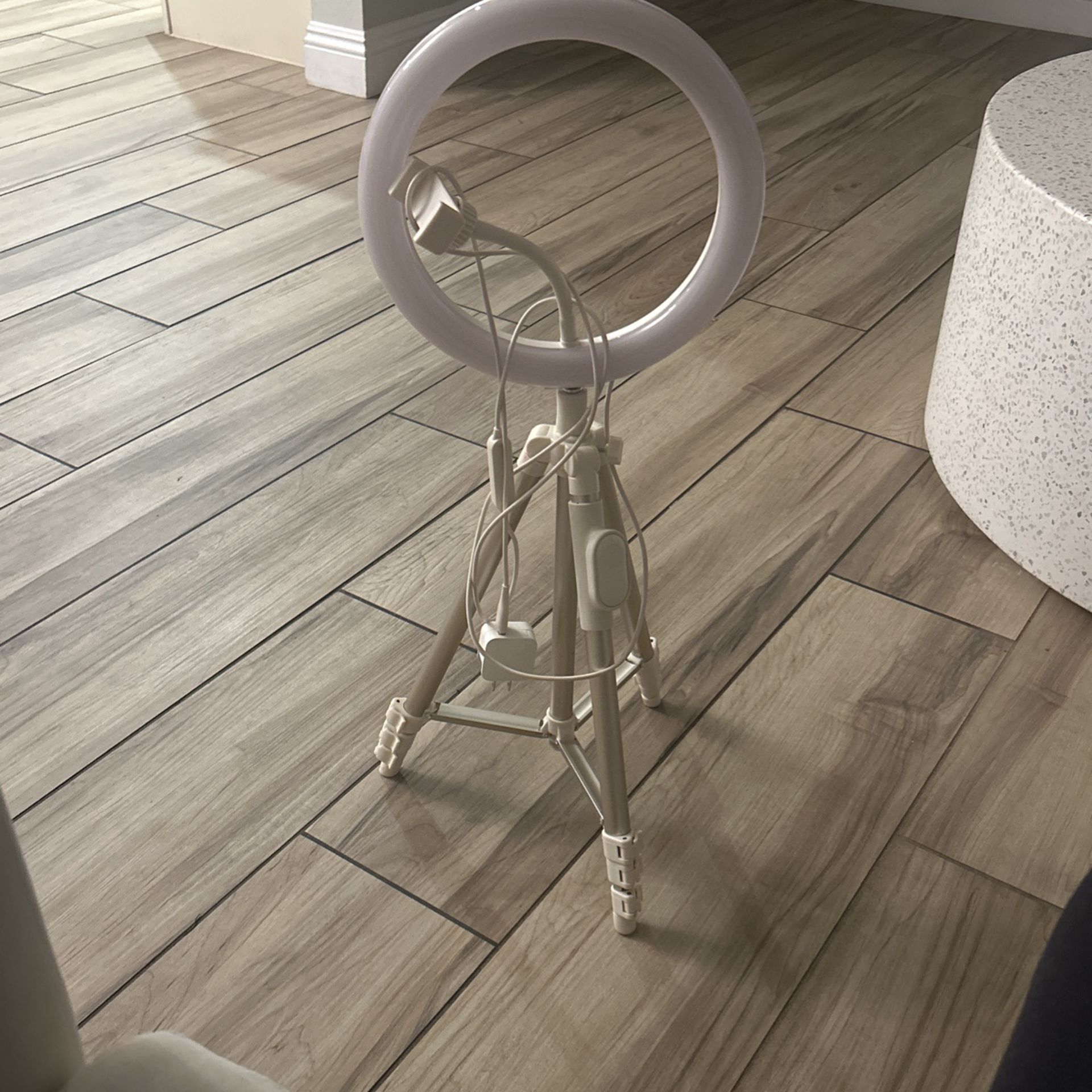 Ring Light With Tripod