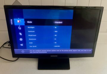 Samsung 24” TV (No Remote) Model #UN24H4000AF