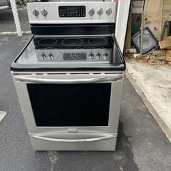Fridgedaire Stoves Electric 30inch 