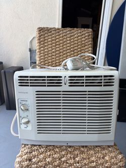 Frigidaire AC Unit