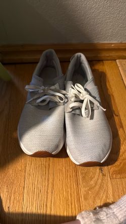 Women shoes