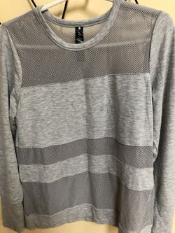 Long Sleeve Yoga Shirt.
