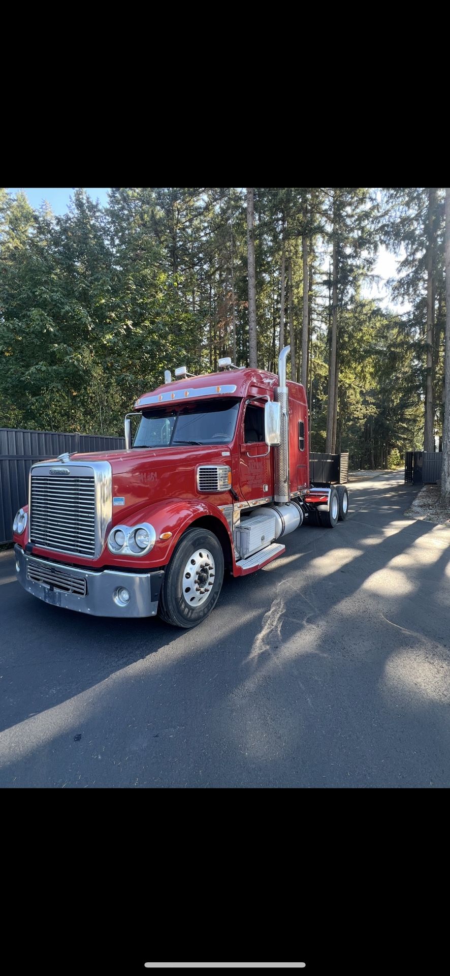 2016 Freightliner Coronado Glider Semi Truck 12.7L Detroit Engine 