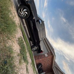 24 Inch 6 Lug Stradas Full Set