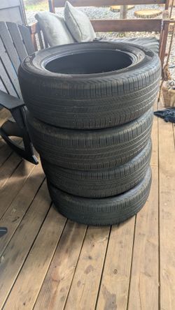 Brand New Set of 4 Hankook 235/60R18 Tires