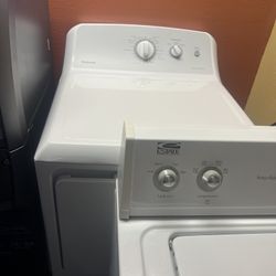 Wash and dryer set