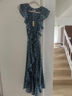Vestidos size small $12 each / nuevos