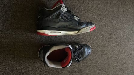 Air Jordan 4 Bred Sneakers
