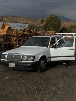 1989 Mercedes-Benz 300