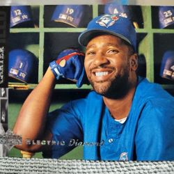 1994 Pinnacle Joe Carter Baseball Card 