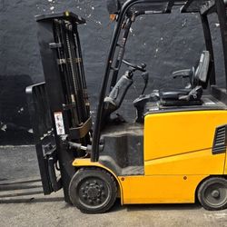 2013 HYUNDAI 20BC-9 ..3 STAGE ELECTRIC FORKLIFT