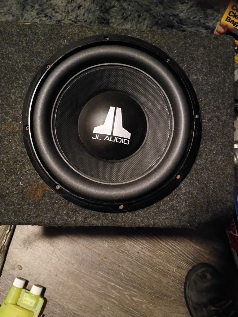 JL AUDIO 12